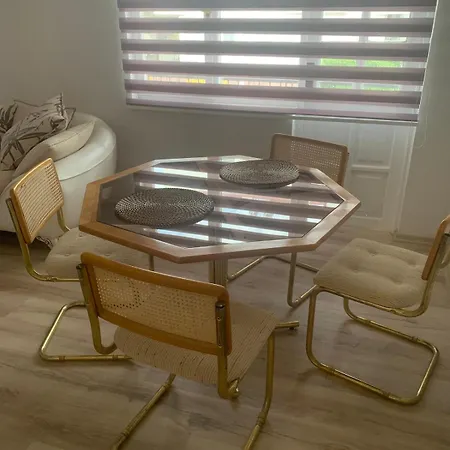 Big Flat 20 Minutes To Oldtown Appartement Antalya